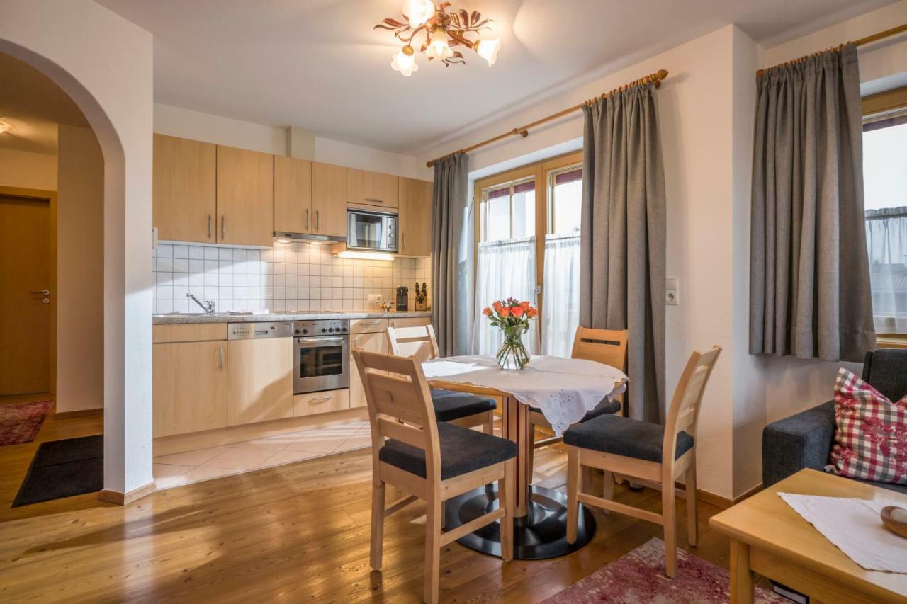 Appartments Antoniushof 엘마우 외부 사진